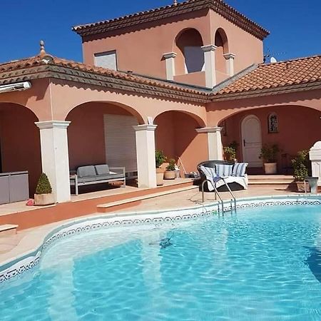 Bed and Breakfast Les Collines D'Ugernum Beaucaire  Exteriér fotografie
